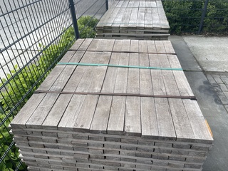 Ca. 228x Guyana Ipé Planken Fijnbezaagd, 27x80mm, lengte 125cm